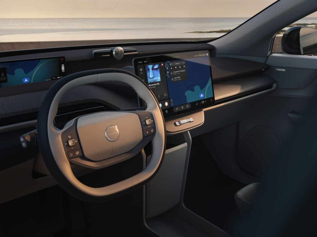 Volvo EX60 Мультимедиа