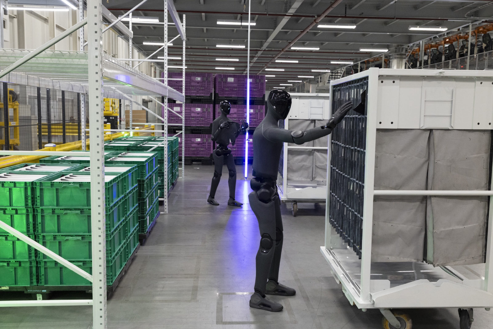 Роботы на заводе BMW